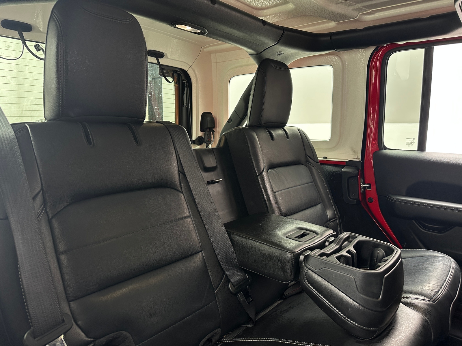 Thumbnail: 2021 Jeep Wrangler - 6