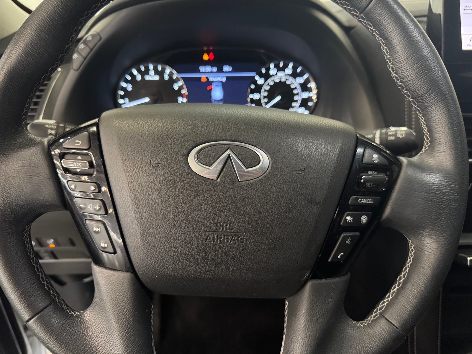 Thumbnail: 2023 INFINITI QX80 - 4