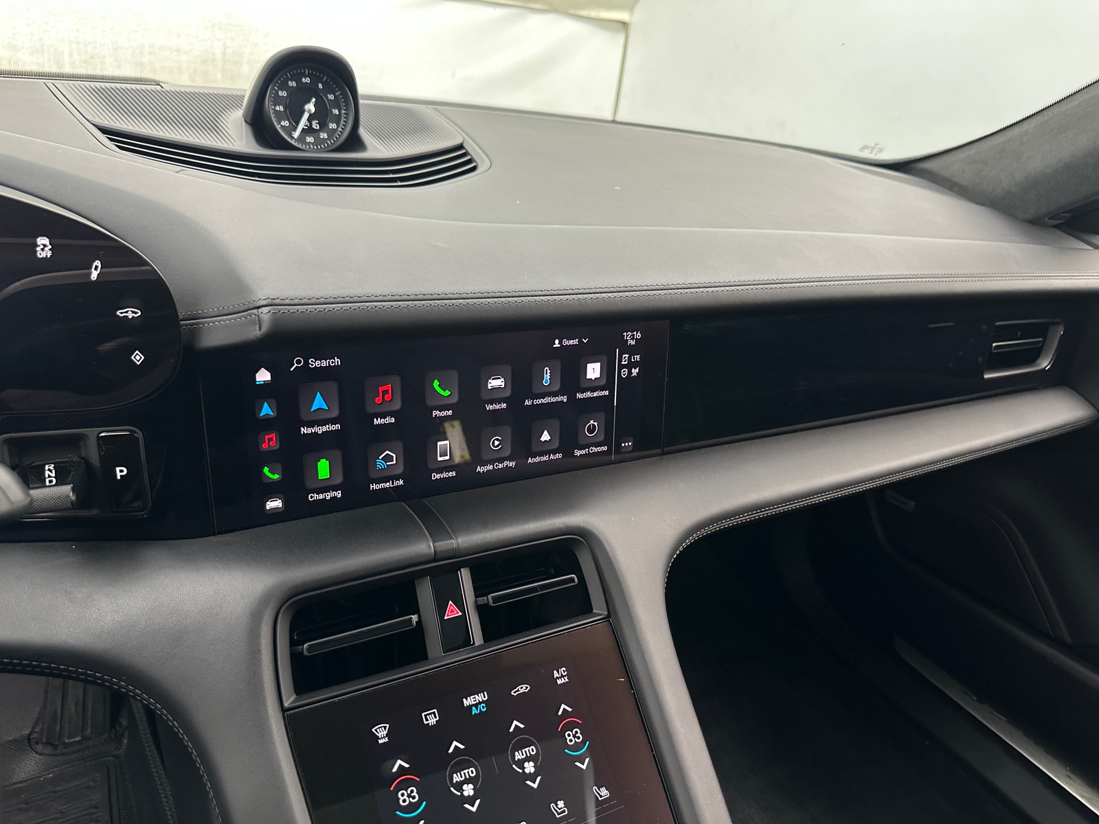 Thumbnail: 2022 Porsche Taycan - 3