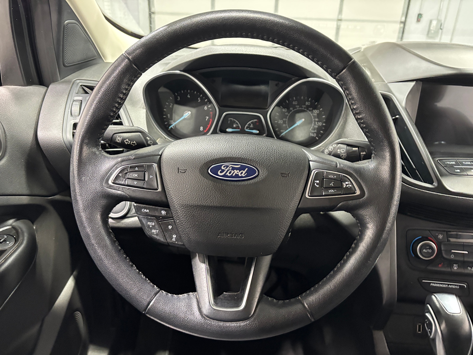 Thumbnail: 2019 Ford Escape - 4