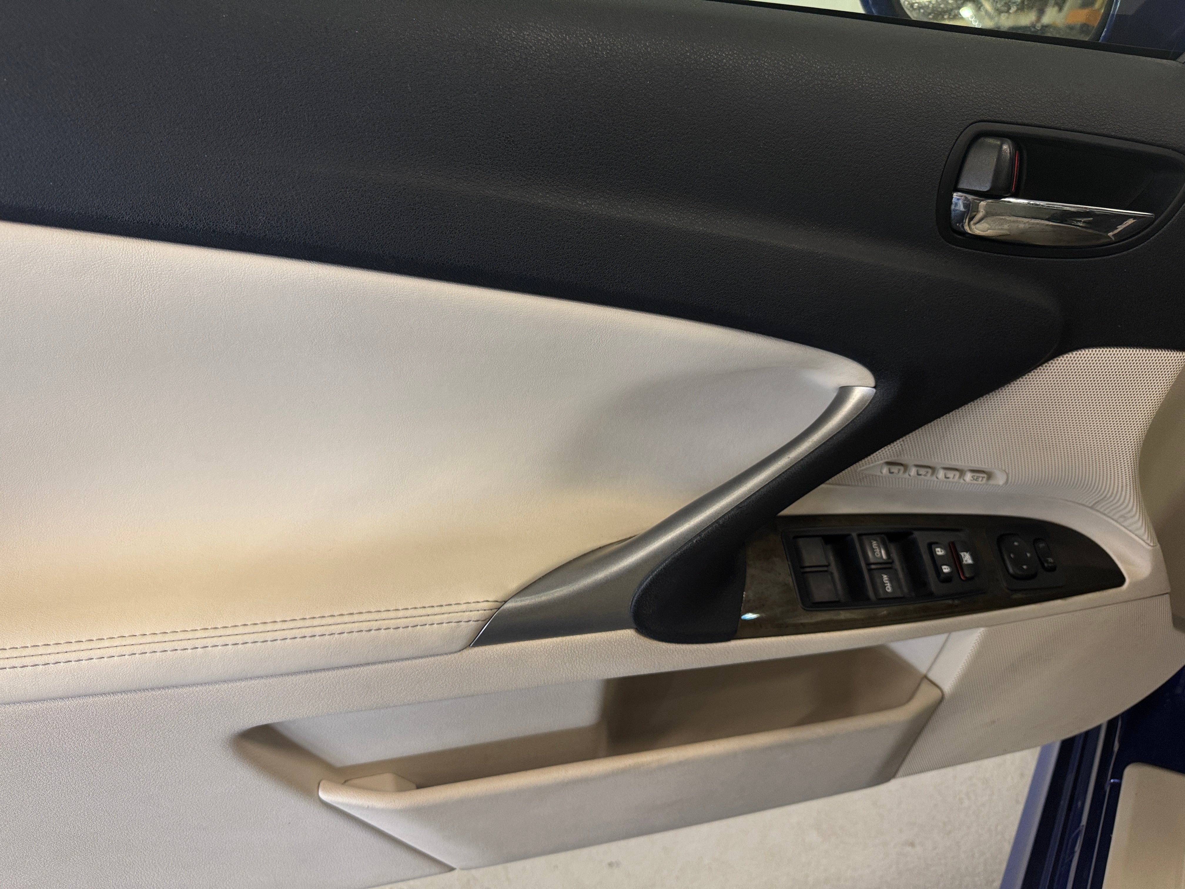 2010 Lexus IS