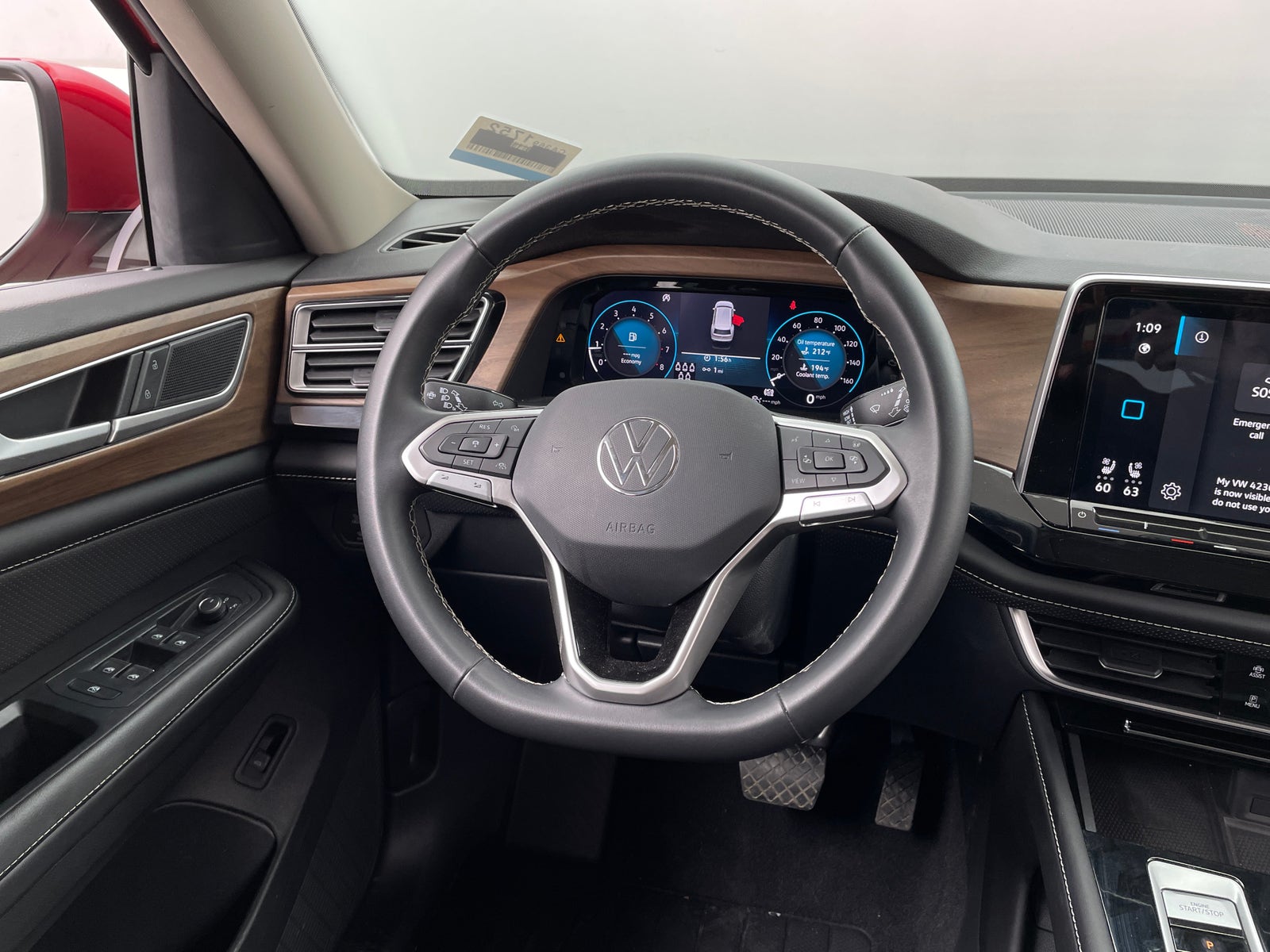 Thumbnail: 2024 Volkswagen Atlas - 4