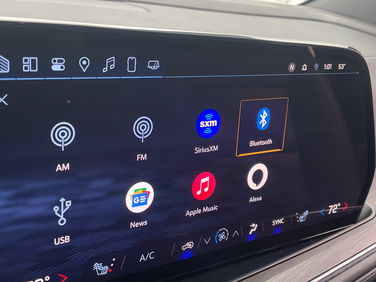 Thumbnail: 2025 Chevrolet Tahoe - 3