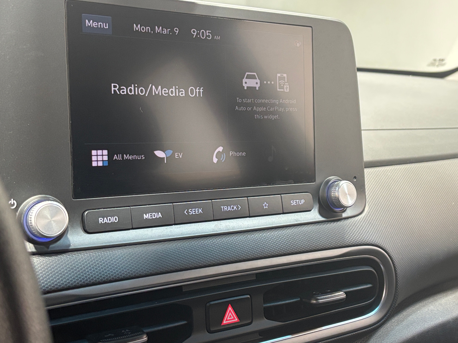 Thumbnail: 2023 Hyundai Kona - 4