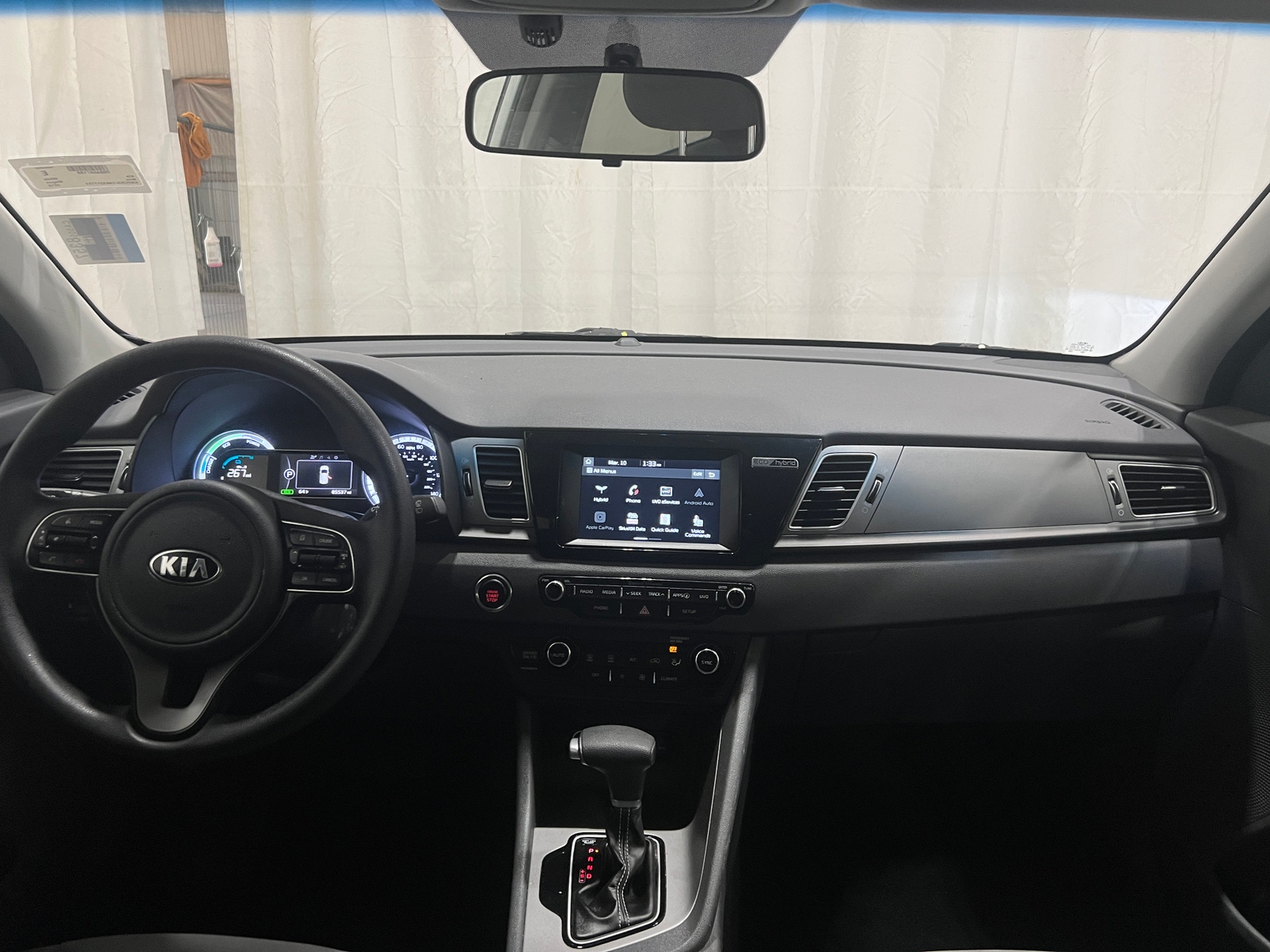 Thumbnail: 2019 Kia Niro - 3