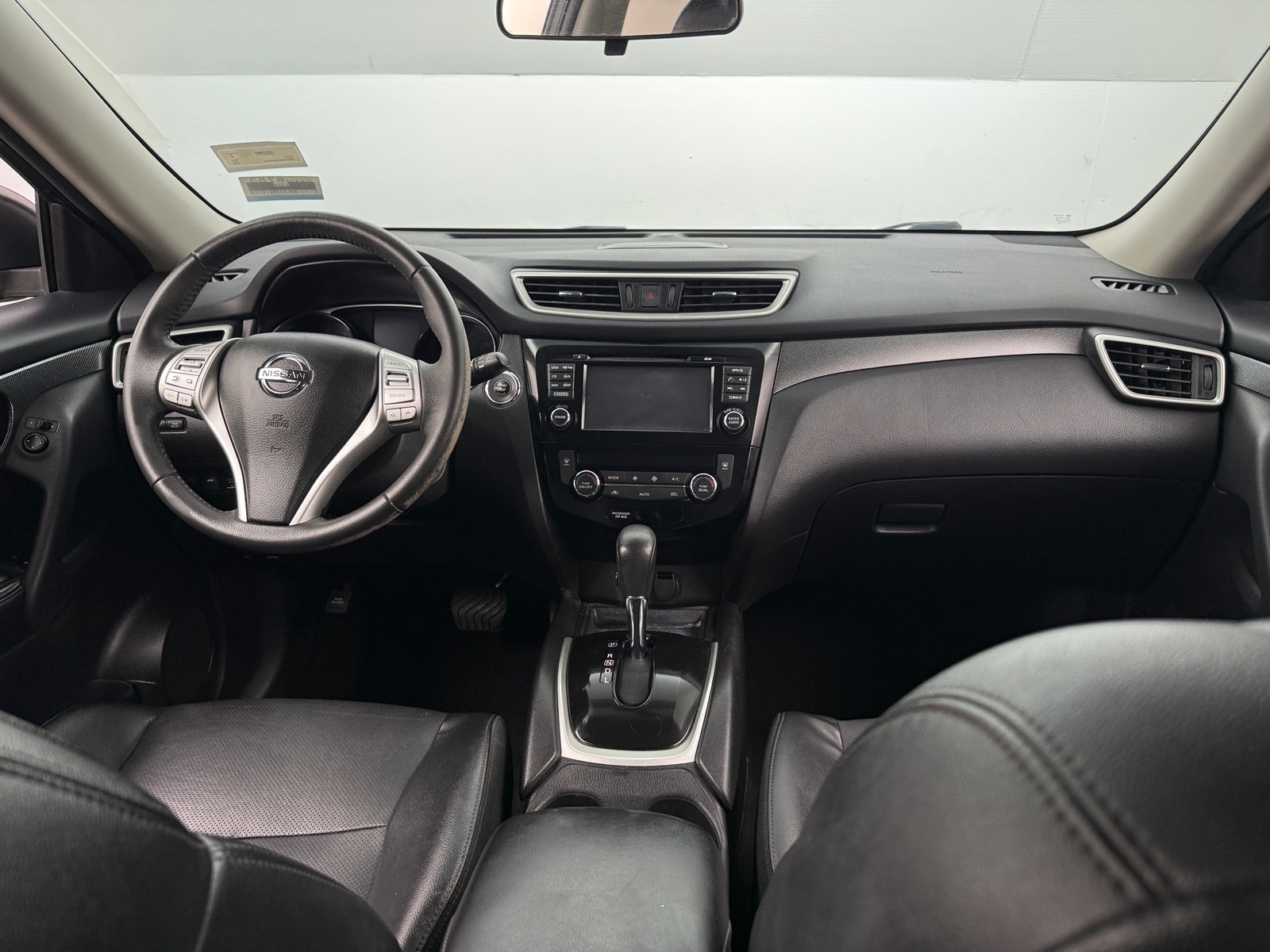 Thumbnail: 2016 Nissan Rogue - 2