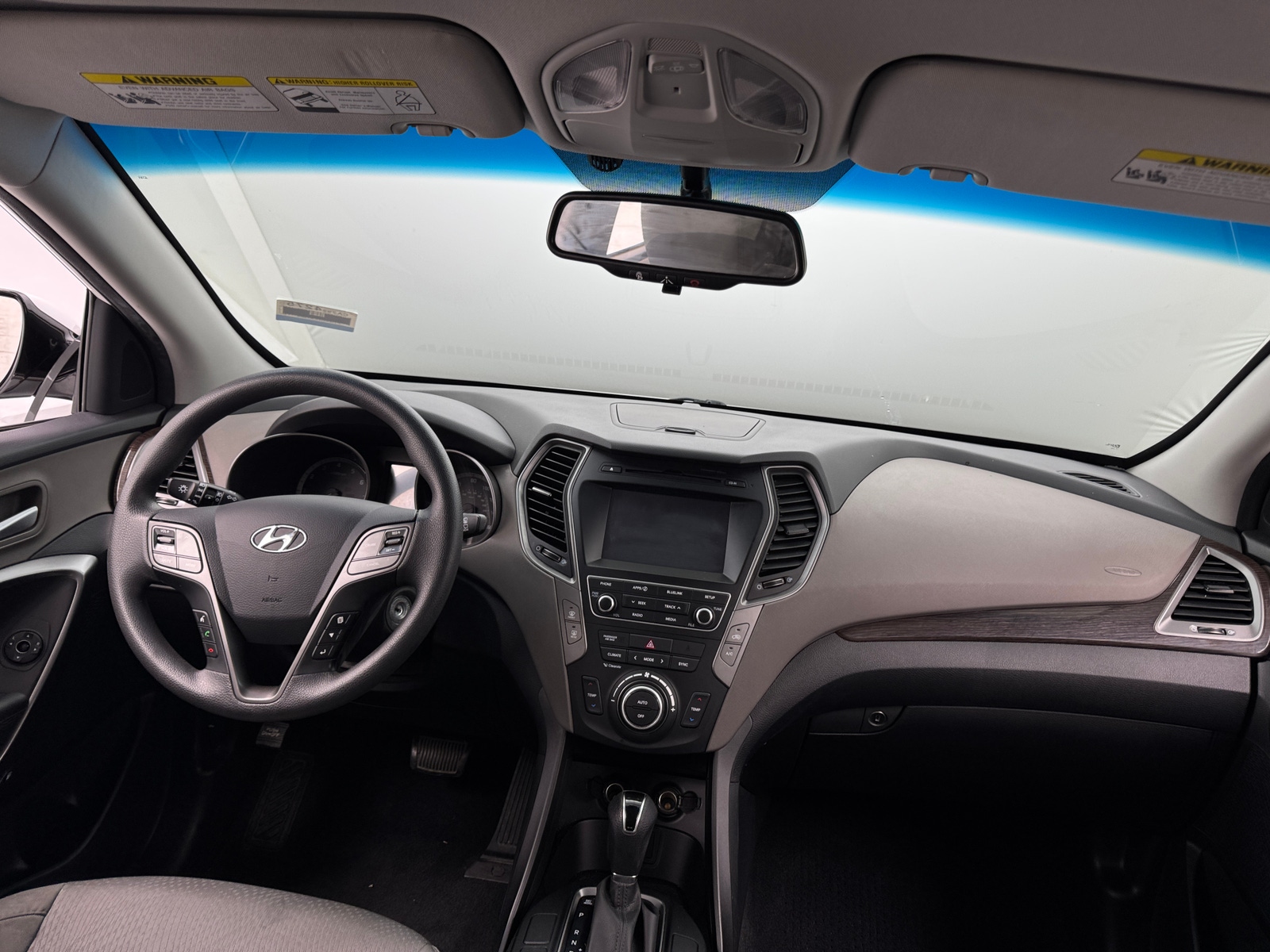 Thumbnail: 2017 Hyundai Santa Fe - 3