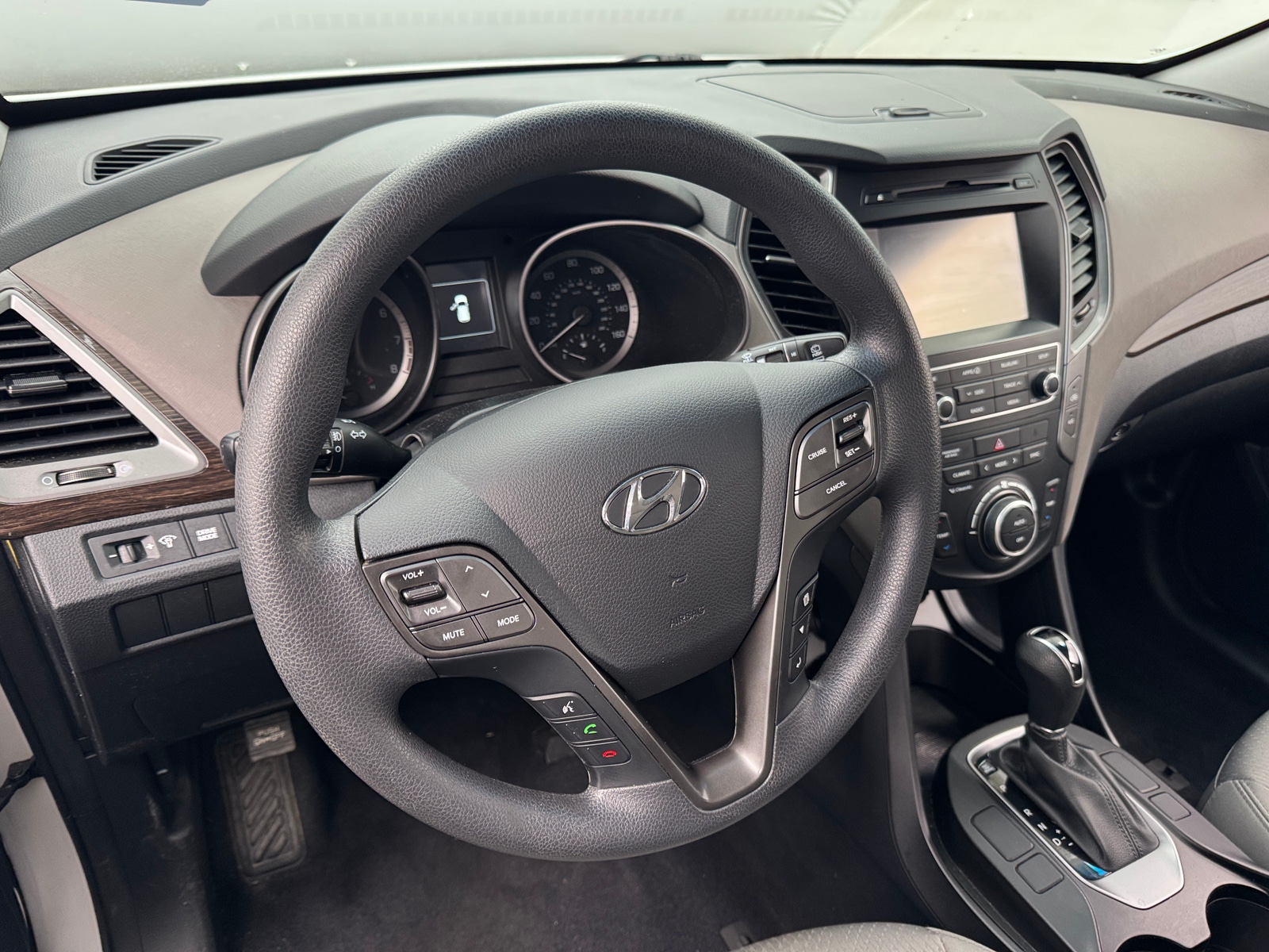 Thumbnail: 2017 Hyundai Santa Fe - 5