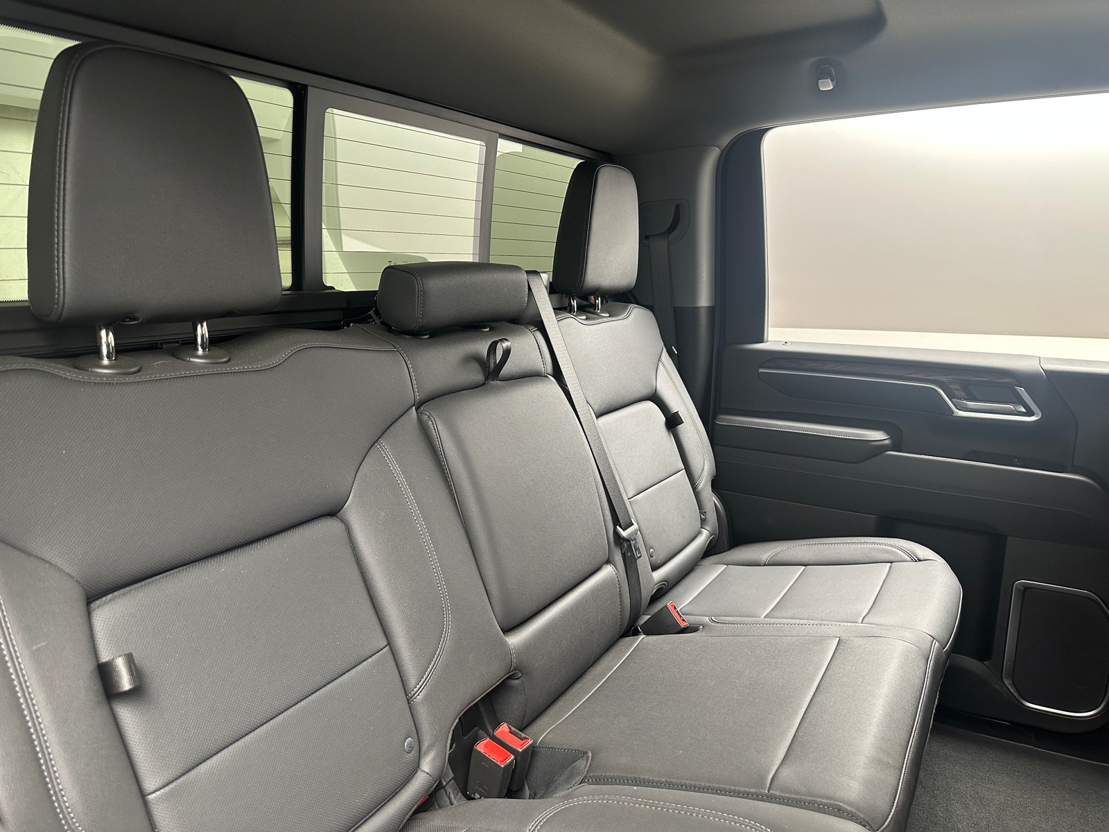 Thumbnail: 2025 GMC Sierra 2500 - 5