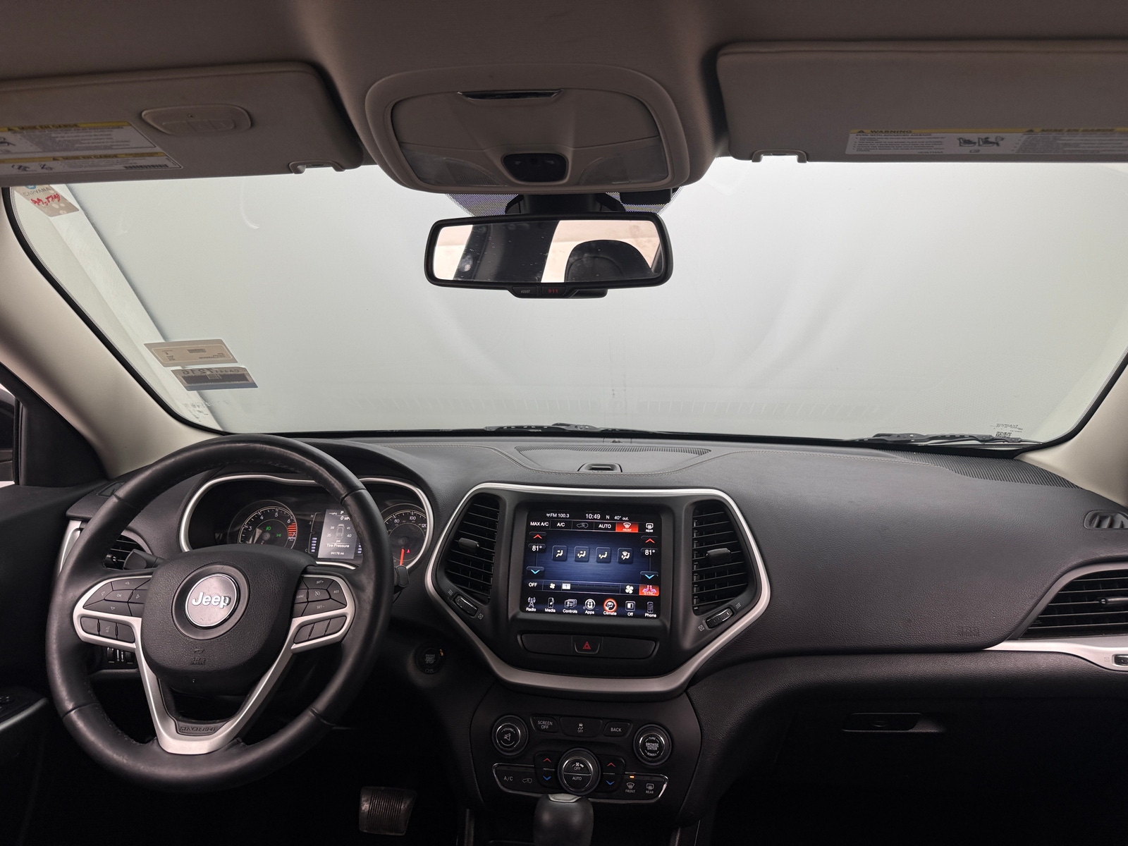 Thumbnail: 2018 Jeep Cherokee - 3