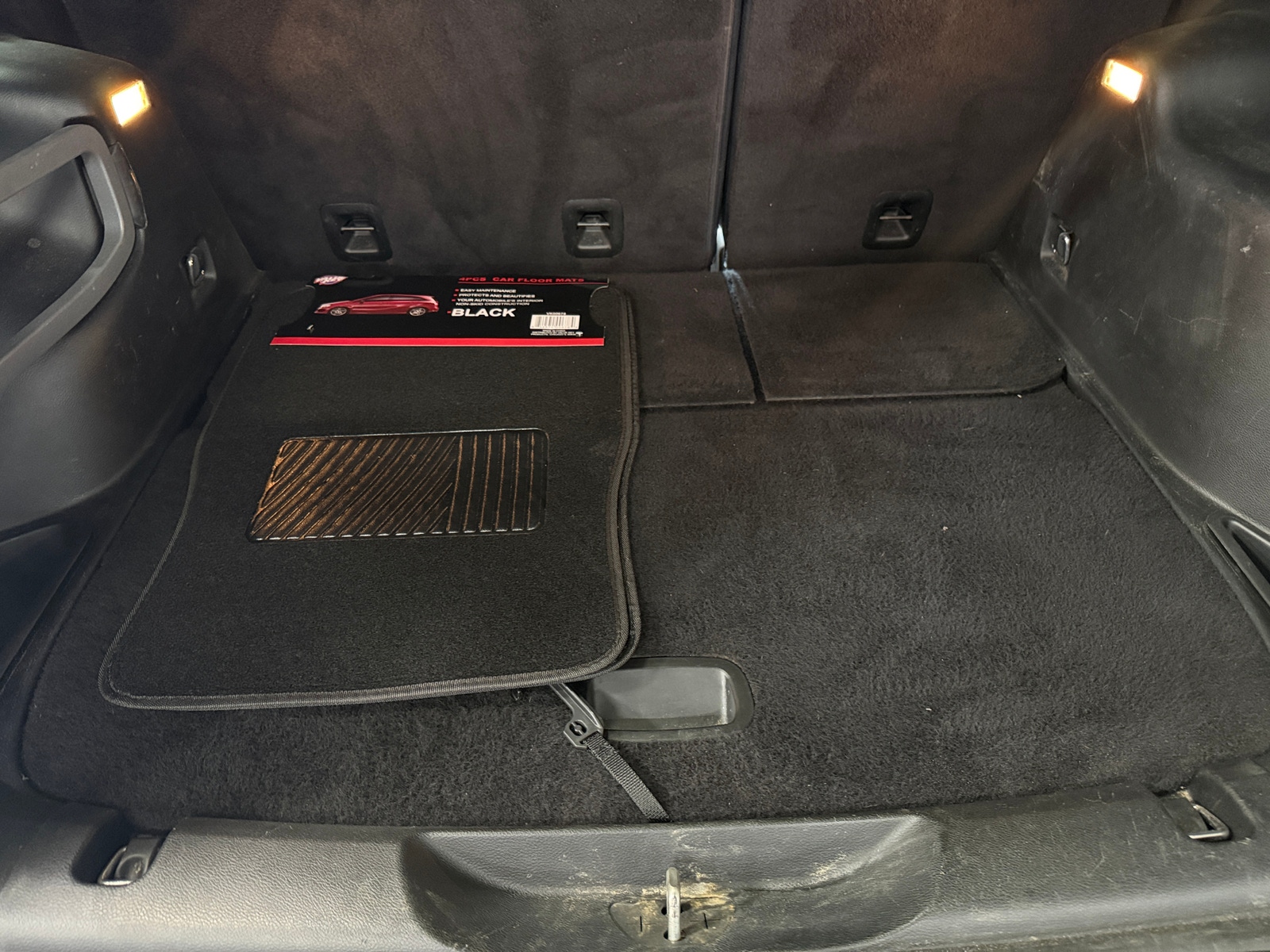 Thumbnail: 2018 Jeep Cherokee - 7