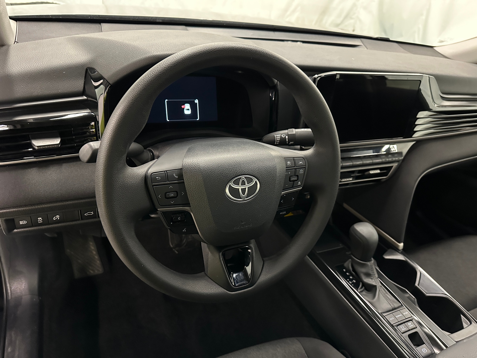 Thumbnail: 2025 Toyota Camry - 5