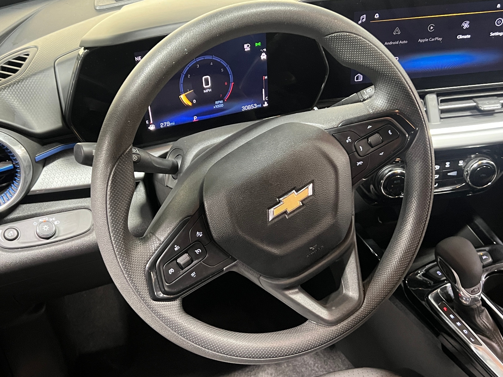 Thumbnail: 2025 Chevrolet Trax - 5