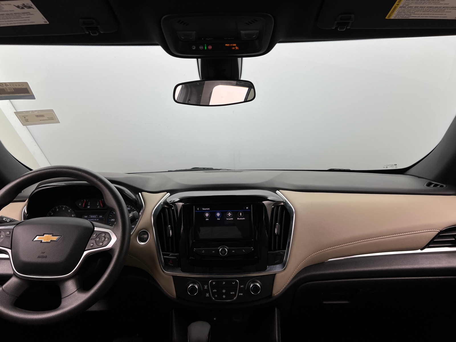 Thumbnail: 2023 Chevrolet Traverse - 3