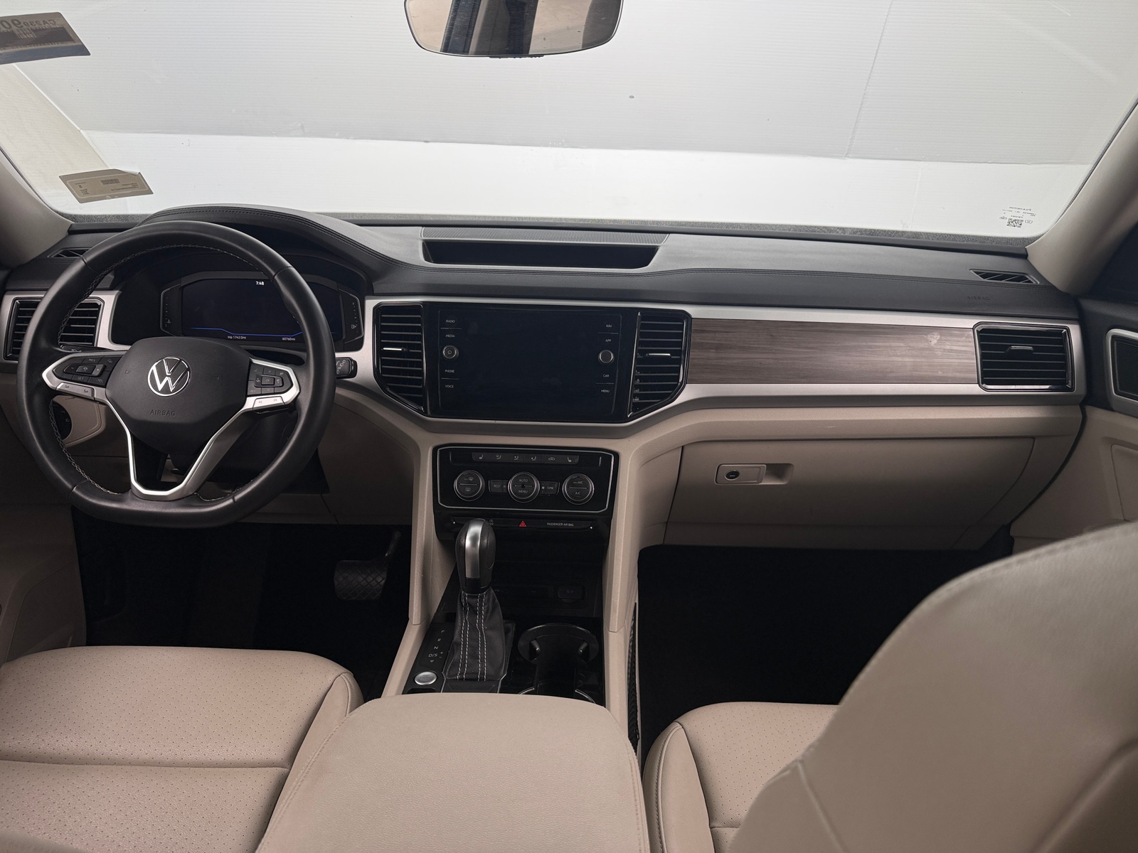 Thumbnail: 2021 Volkswagen Atlas - 2