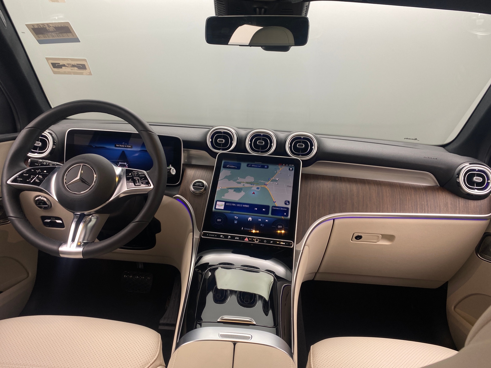 Thumbnail: 2025 Mercedes-Benz GLC - 2