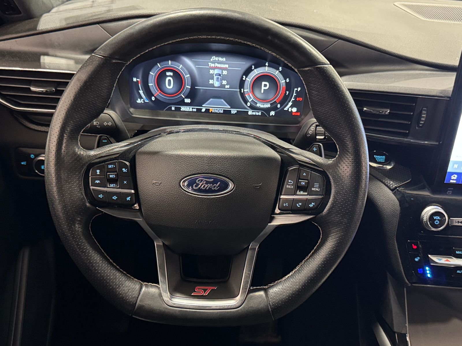 Thumbnail: 2022 Ford Explorer - 4