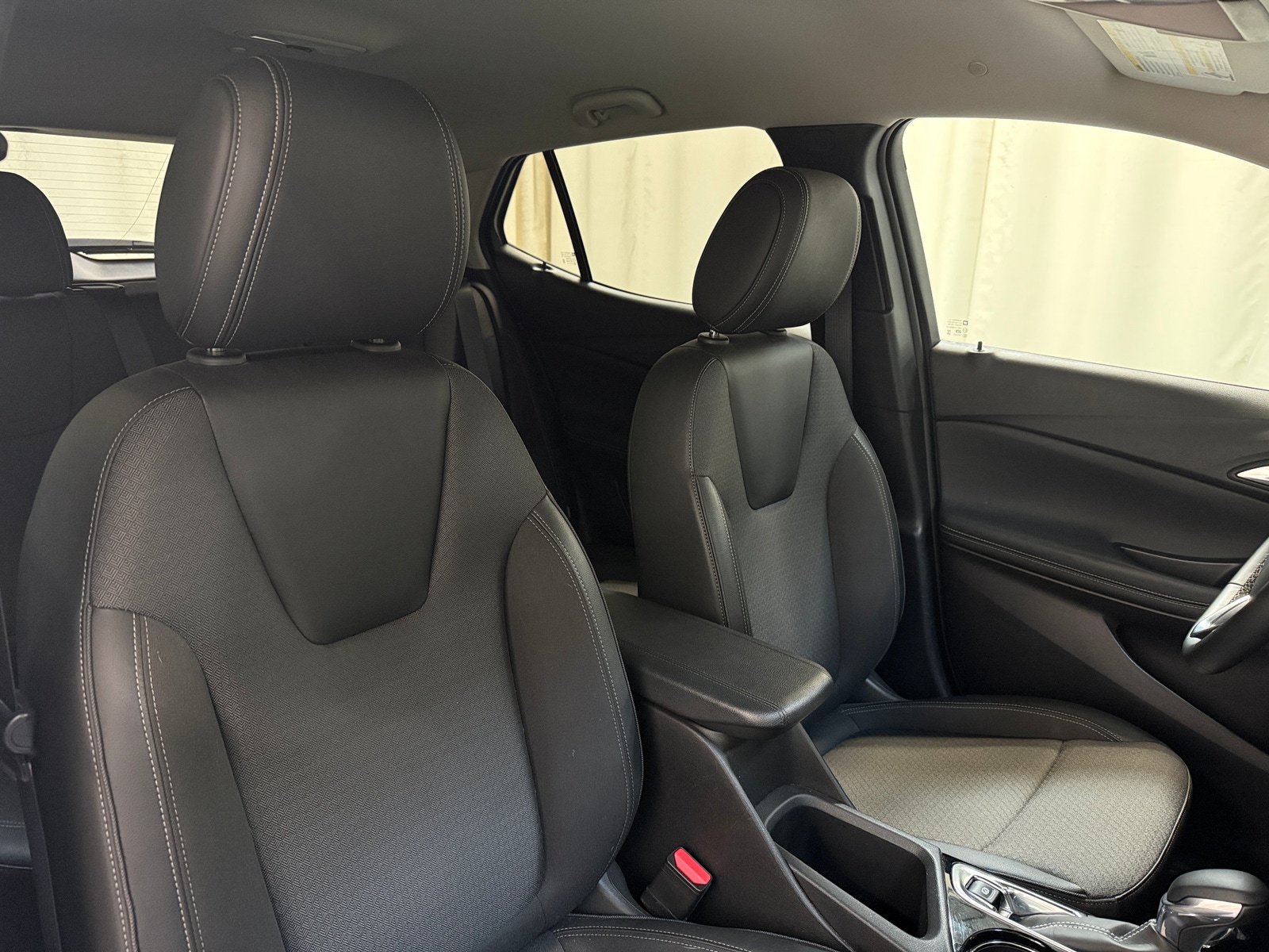 Thumbnail: 2025 Buick Encore GX - 2