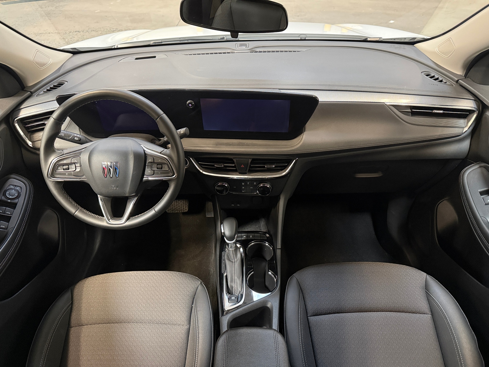 Thumbnail: 2025 Buick Encore GX - 3