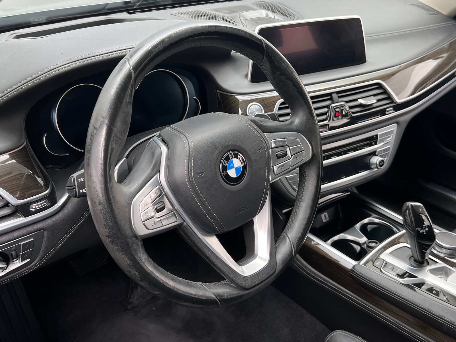 Thumbnail: 2016 BMW 7 Series - 4