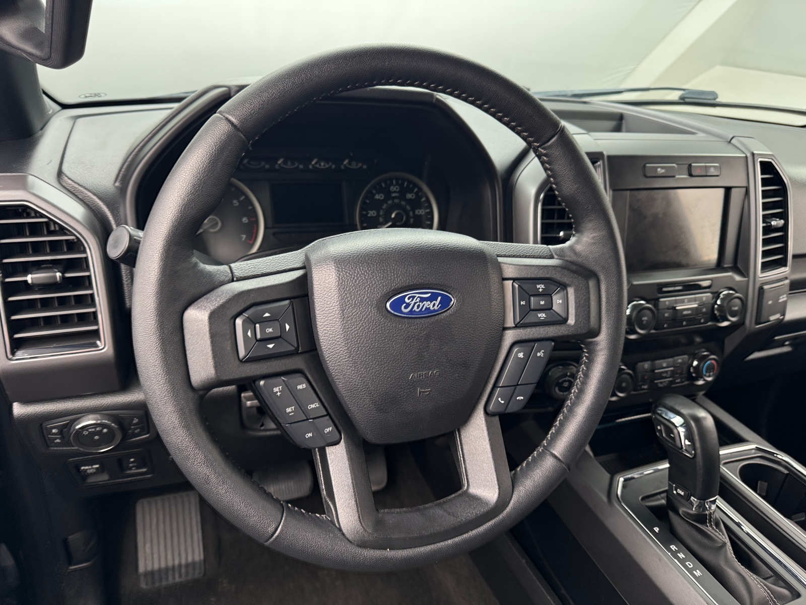 Thumbnail: 2020 Ford Econoline - 5