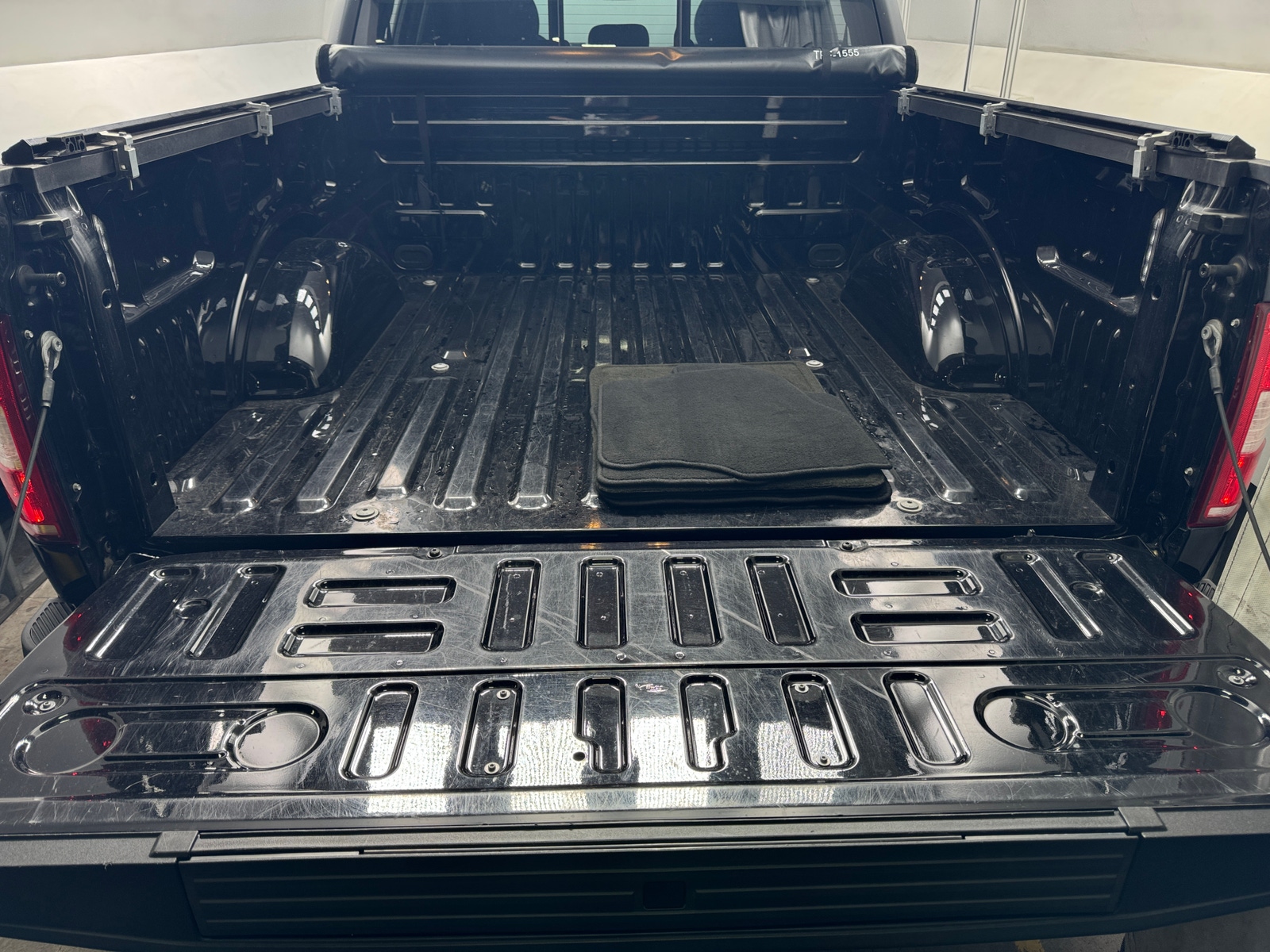 Thumbnail: 2020 Ford Econoline - 7