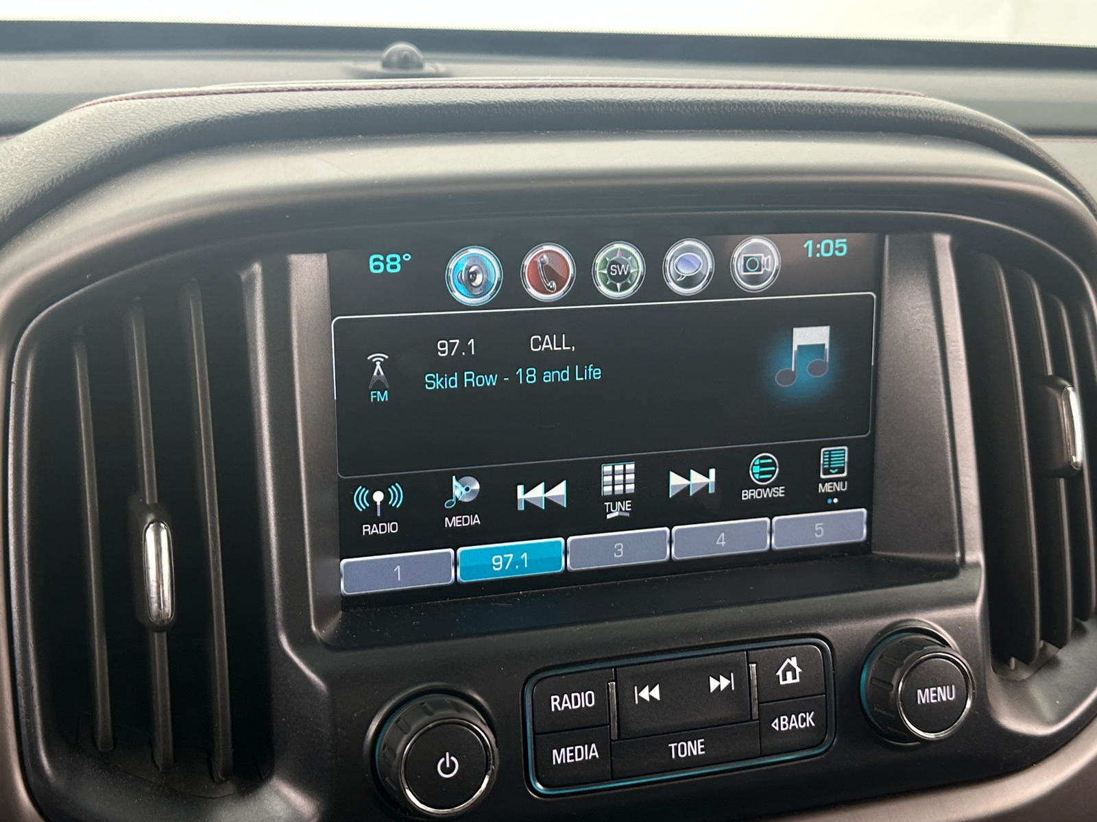 Thumbnail: 2018 GMC Canyon - 4