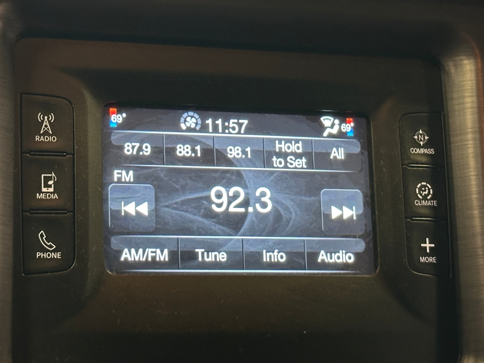 Thumbnail: 2015 Dodge Challenger - 3