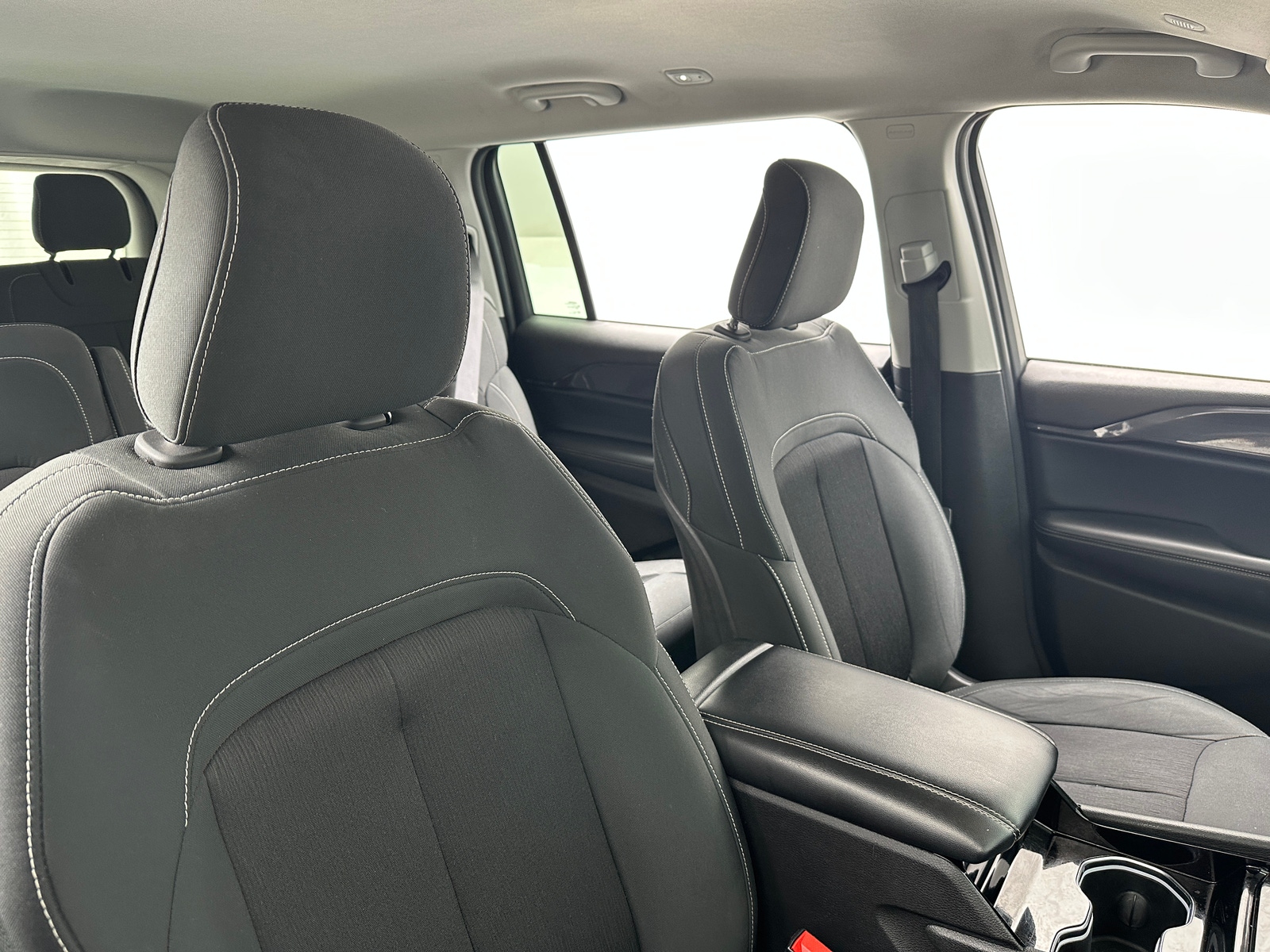 Thumbnail: 2022 Jeep Grand Cherokee L - 2