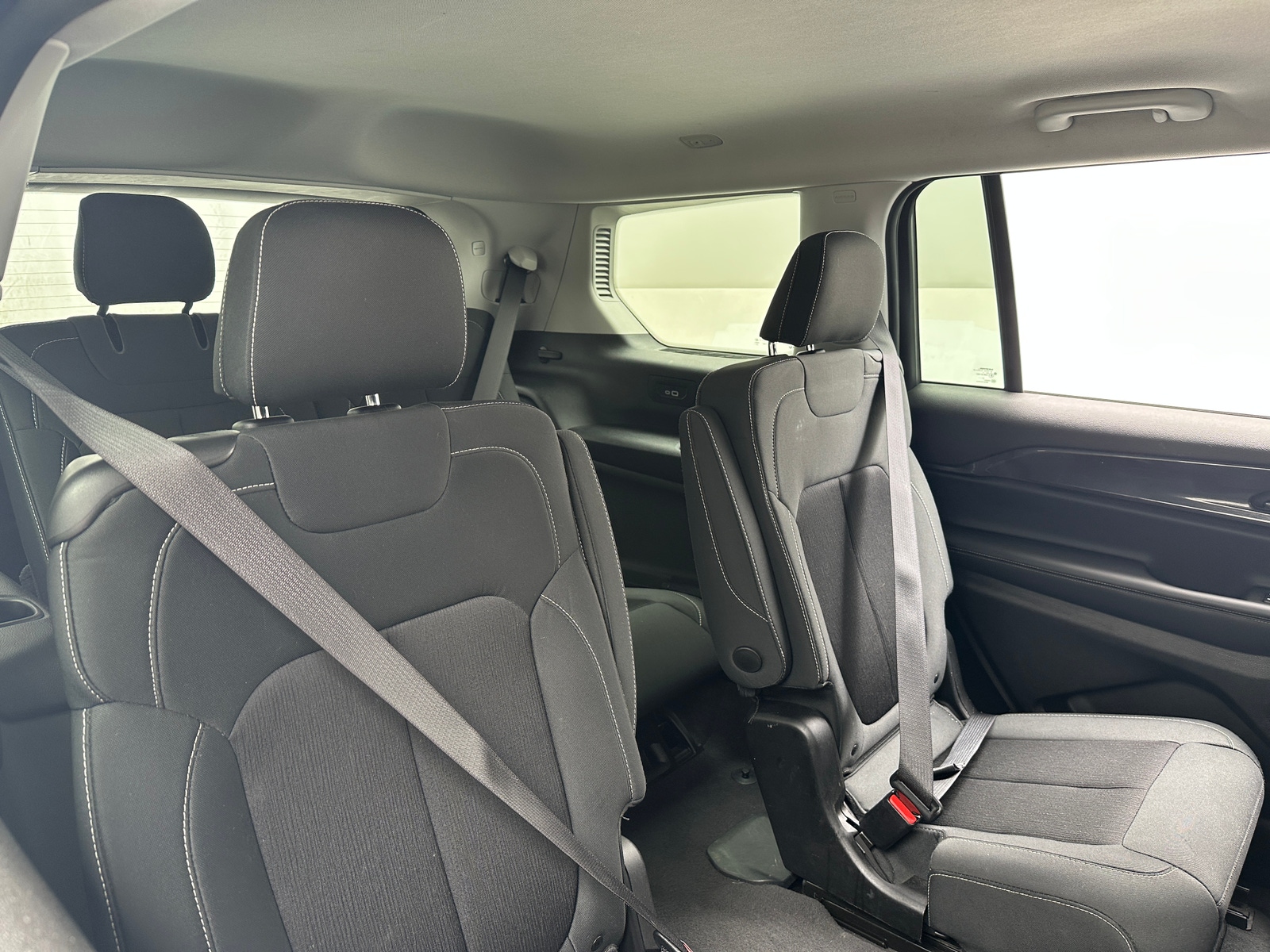 Thumbnail: 2022 Jeep Grand Cherokee L - 6