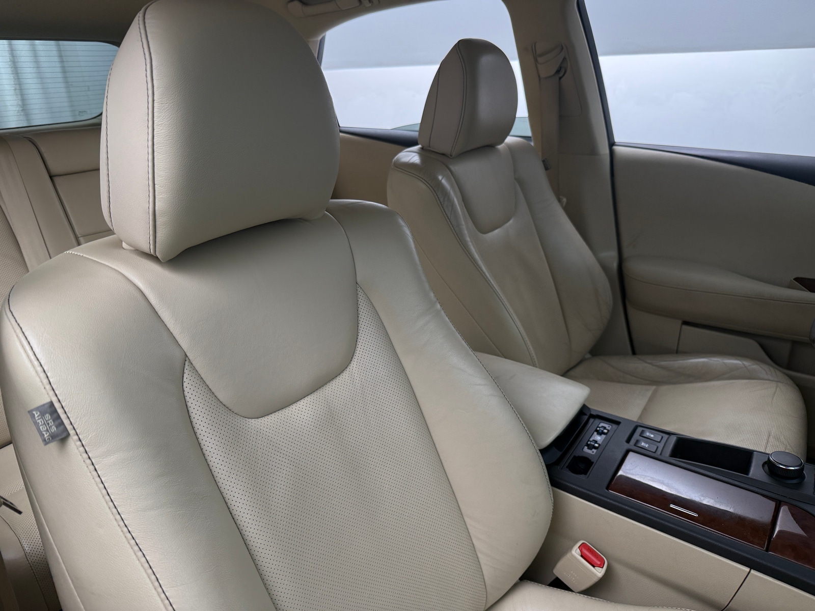 Thumbnail: 2015 Lexus RX - 2