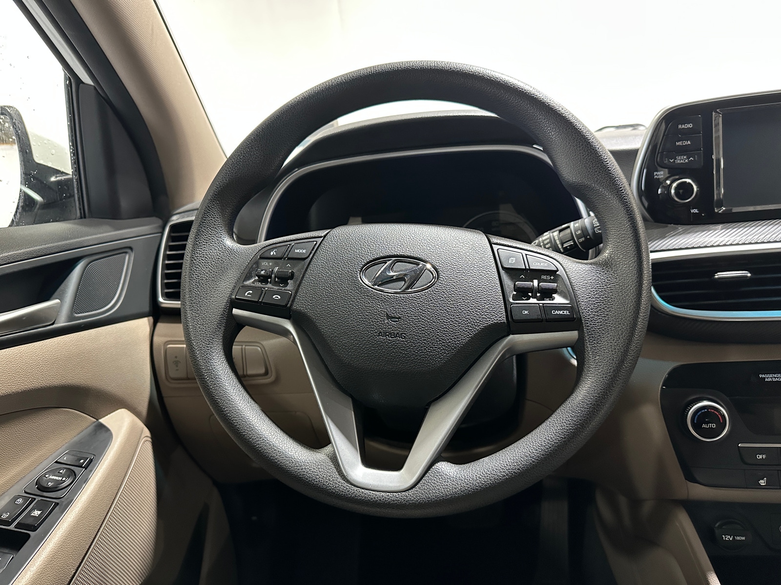 Thumbnail: 2020 Hyundai Tucson - 5