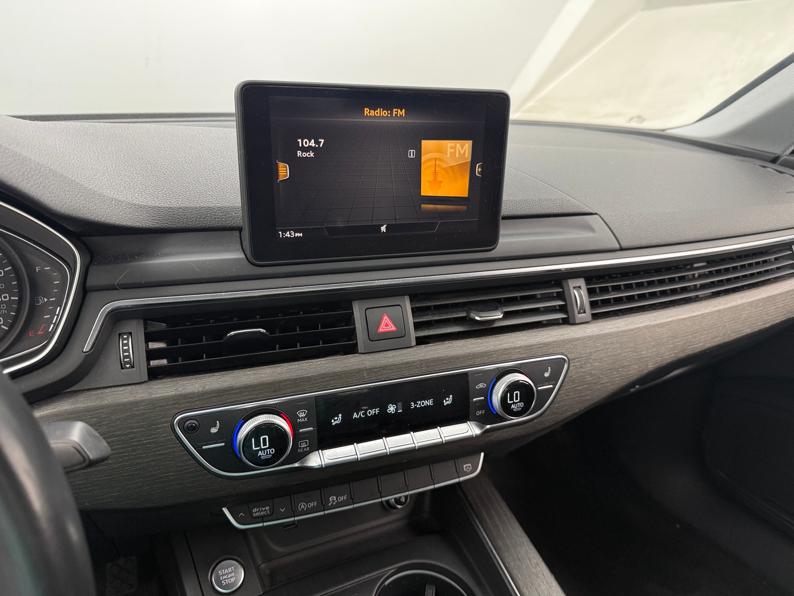 Thumbnail: 2019 Audi A4 - 3