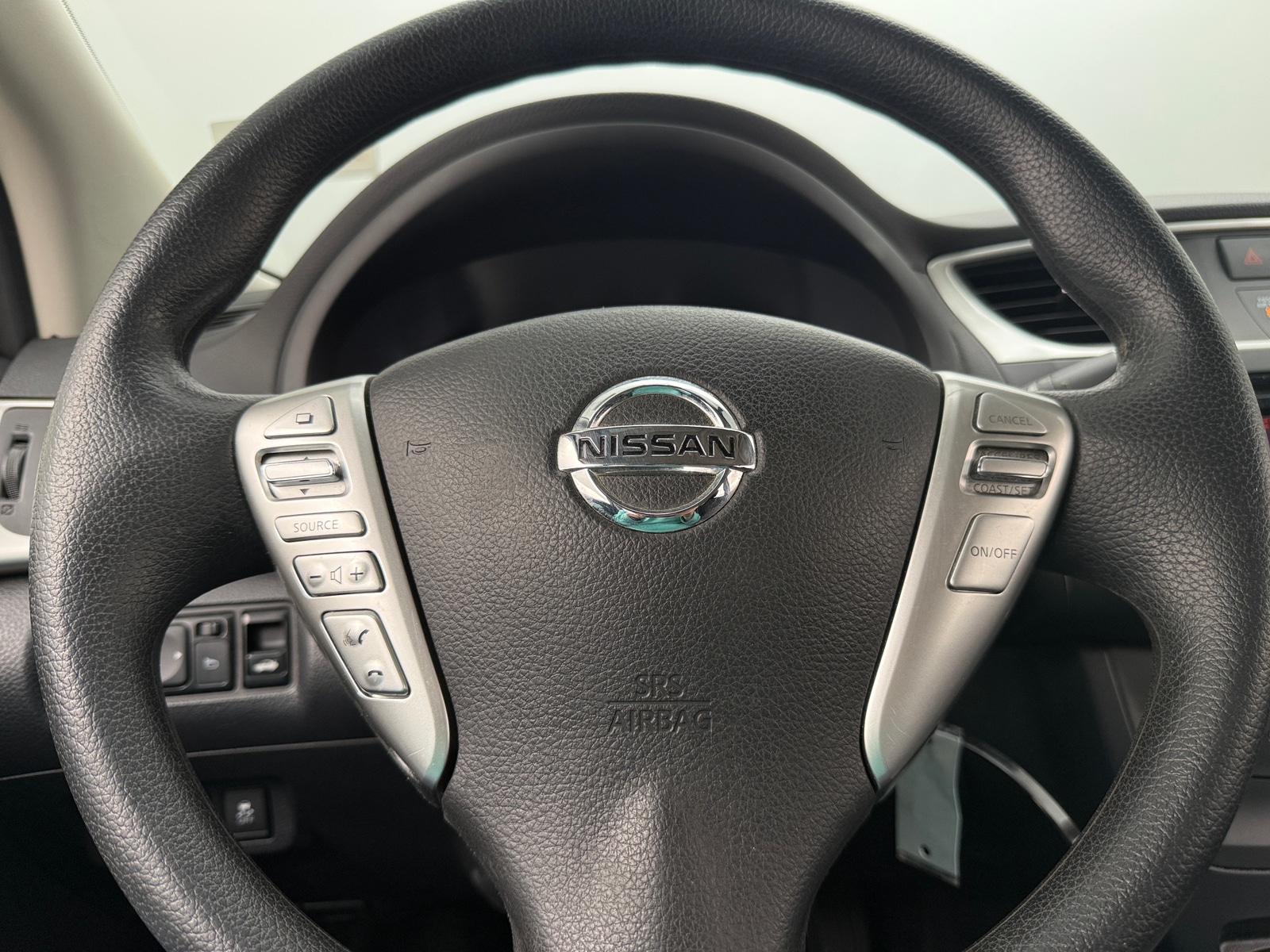 Thumbnail: 2017 Nissan Sentra - 5