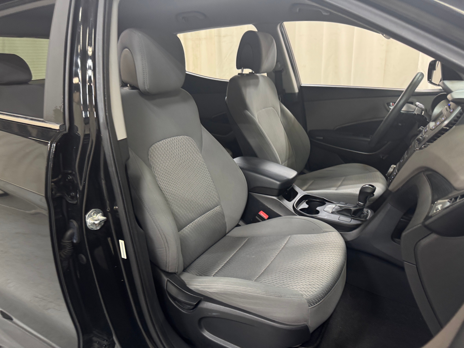 Thumbnail: 2015 Hyundai Santa Fe - 2