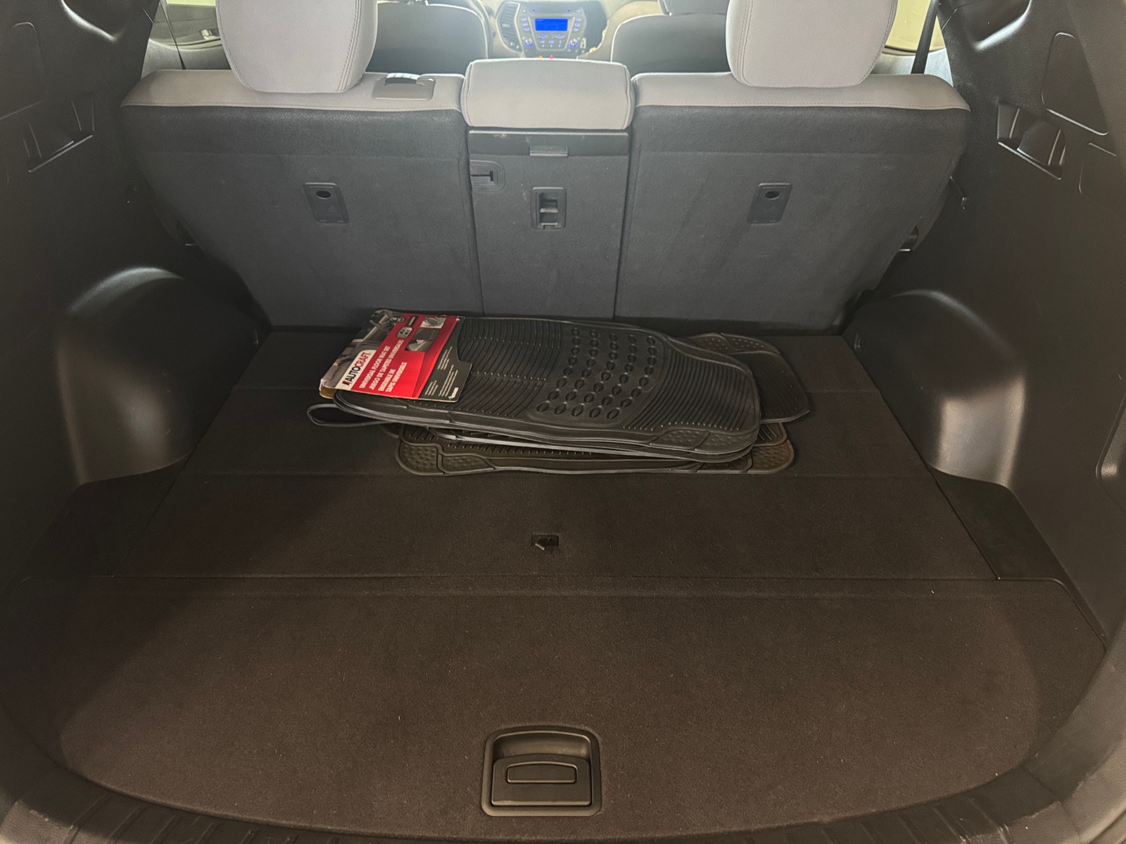 Thumbnail: 2015 Hyundai Santa Fe - 7