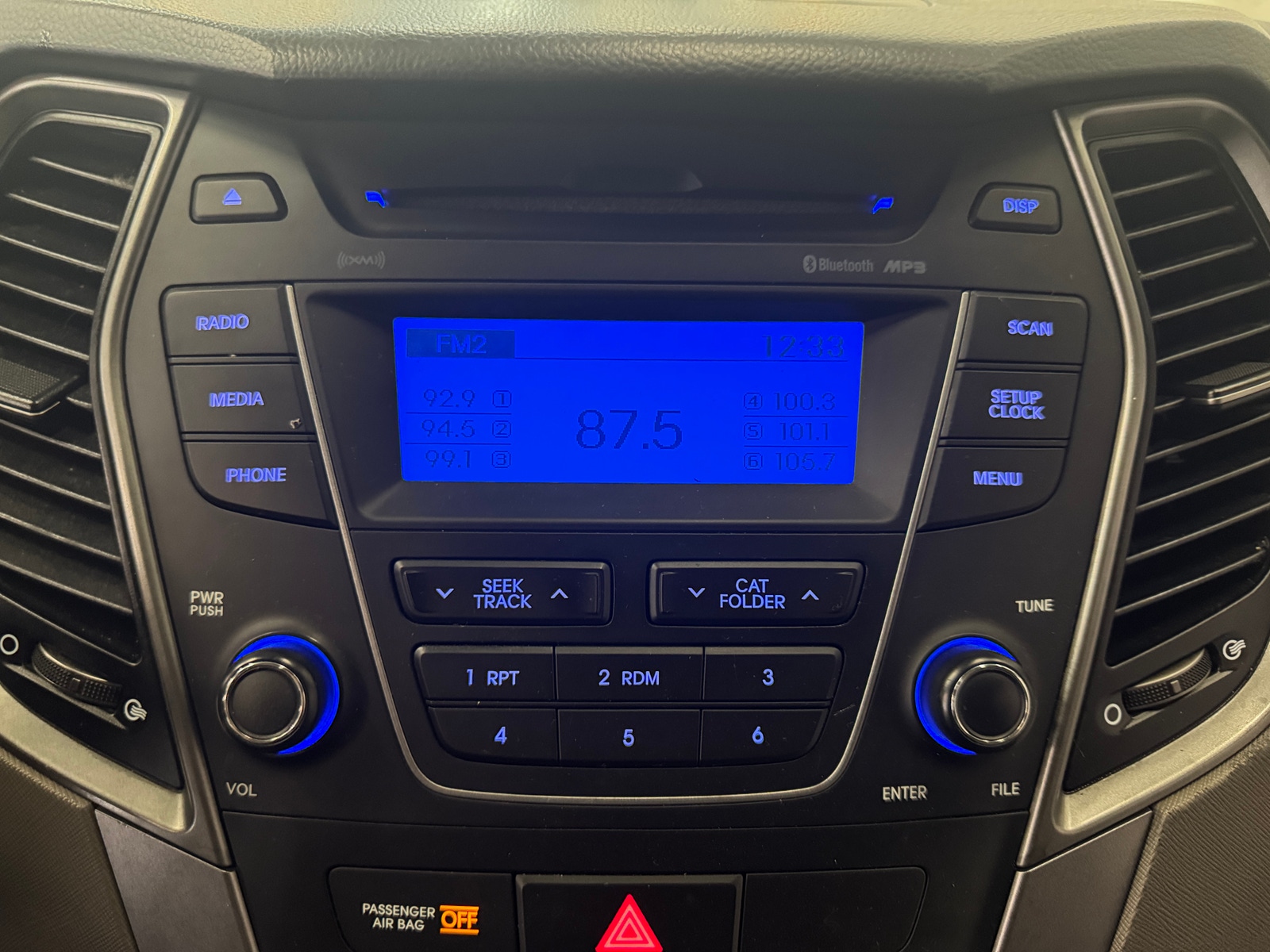 Thumbnail: 2015 Hyundai Santa Fe - 4