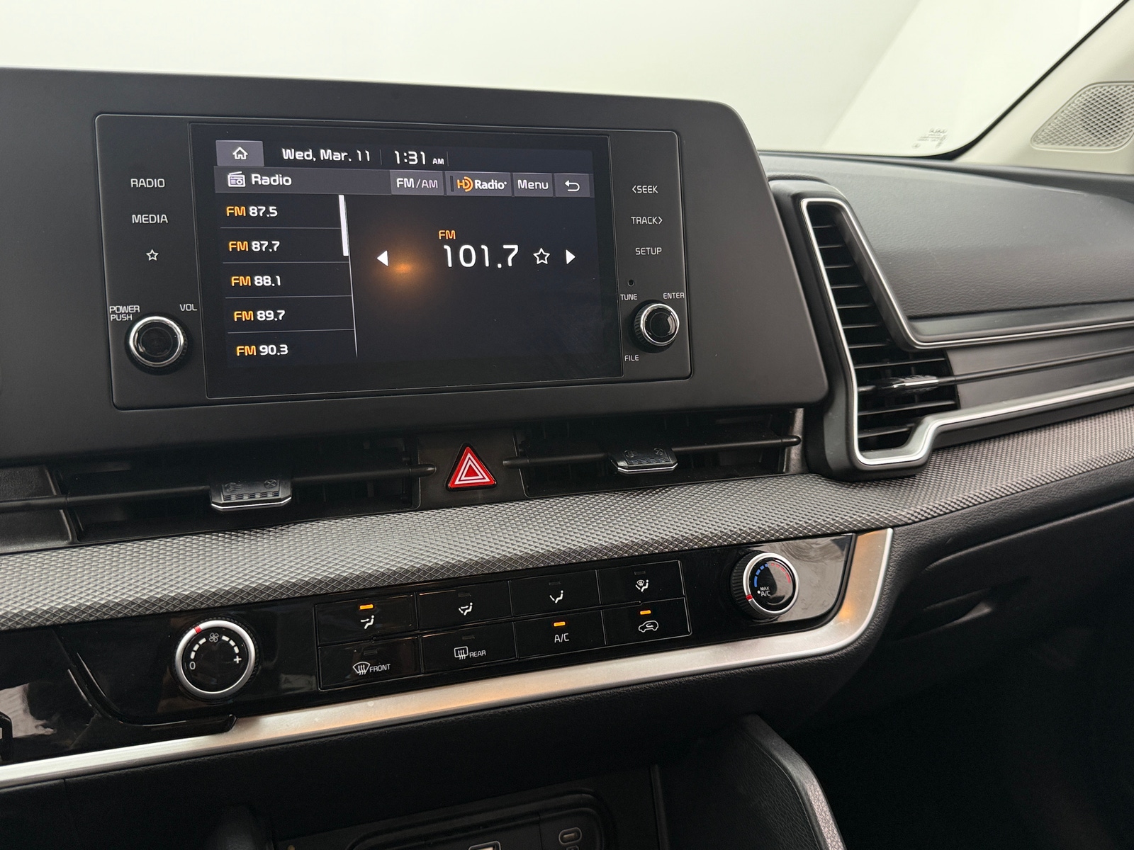 Thumbnail: 2025 Kia Sportage - 4