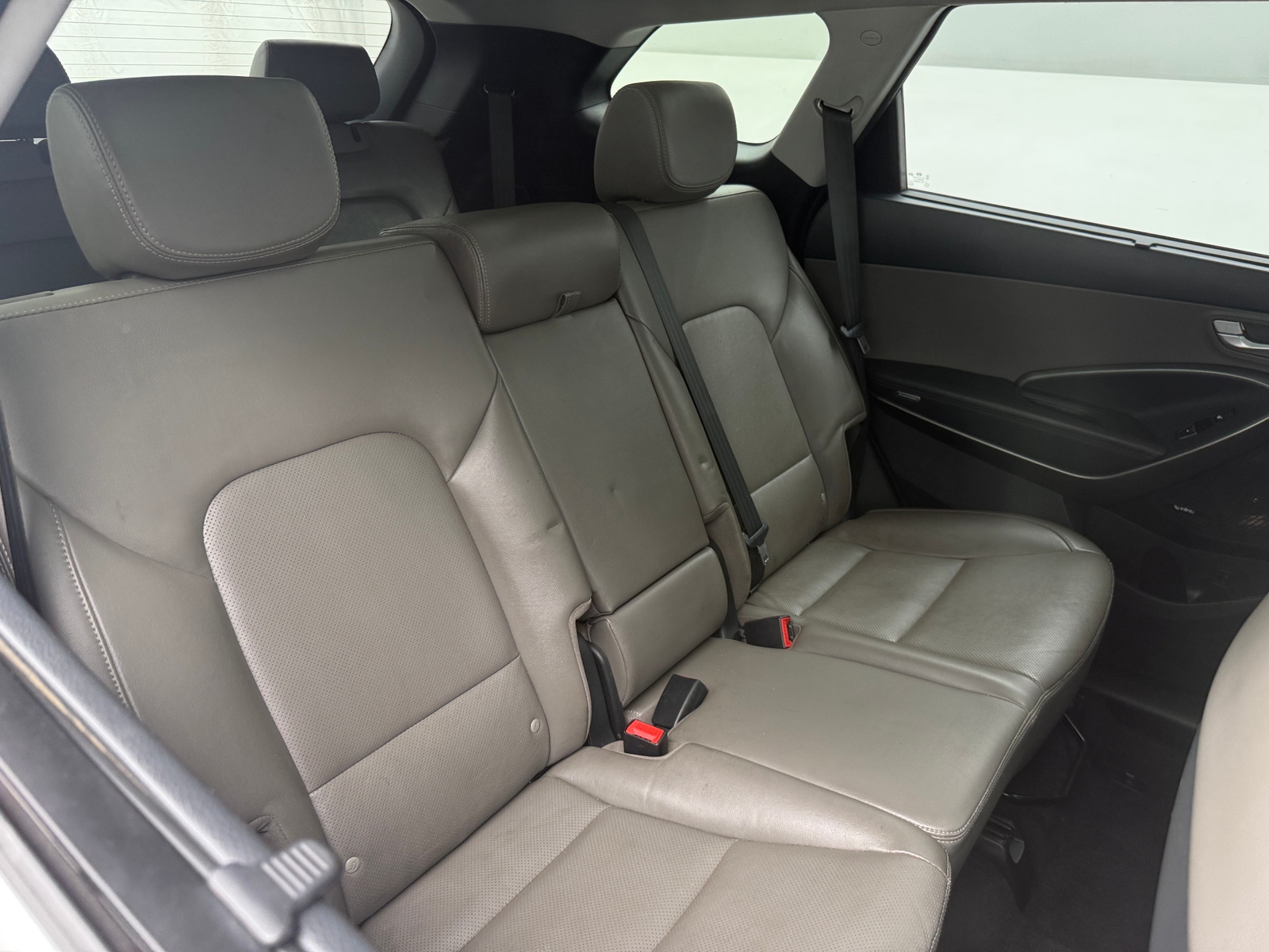 Thumbnail: 2017 Hyundai Santa Fe - 5