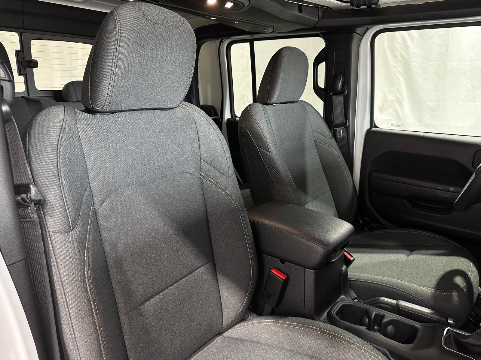 Thumbnail: 2025 Jeep Gladiator - 2