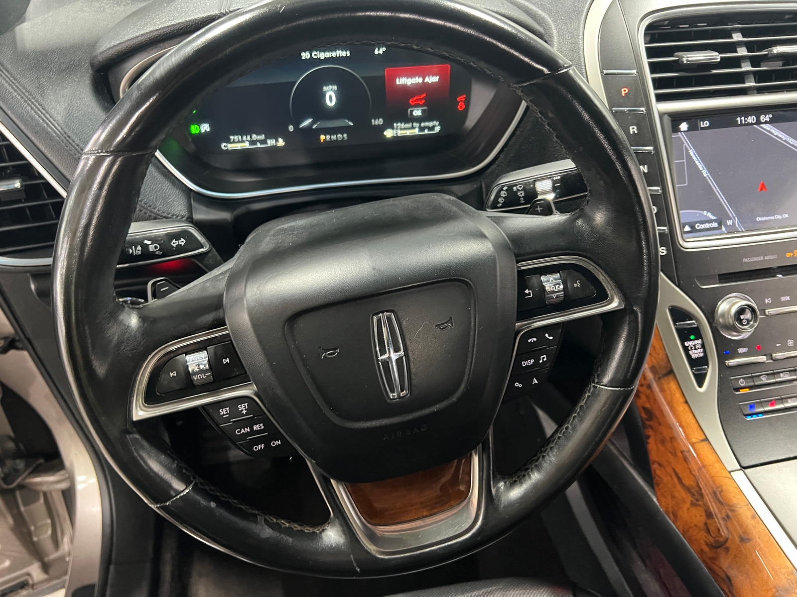 Thumbnail: 2019 Lincoln Nautilus - 4