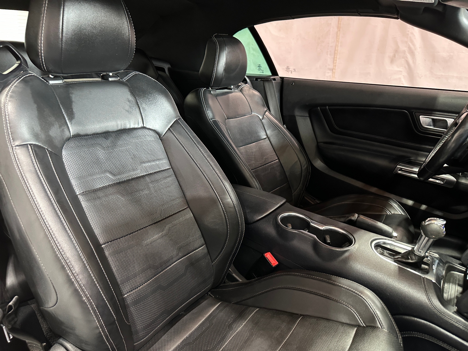 Thumbnail: 2022 Ford Mustang - 2