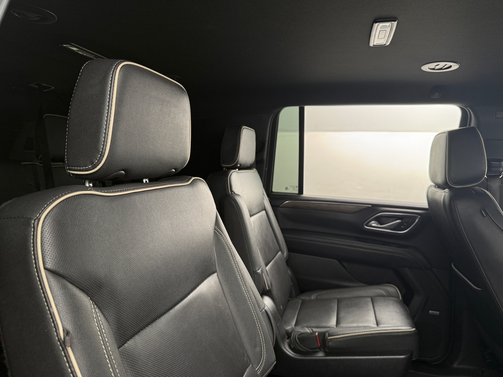 Thumbnail: 2023 Chevrolet Suburban - 5