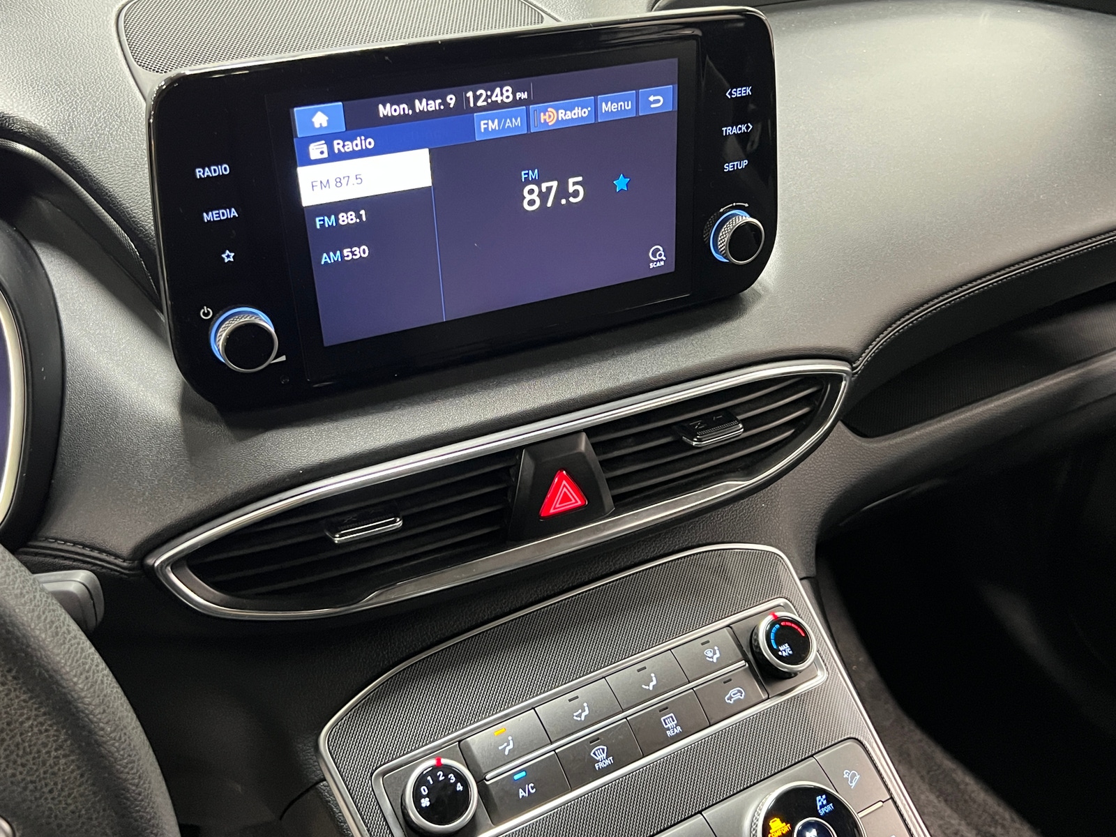 Thumbnail: 2021 Hyundai Santa Fe - 4