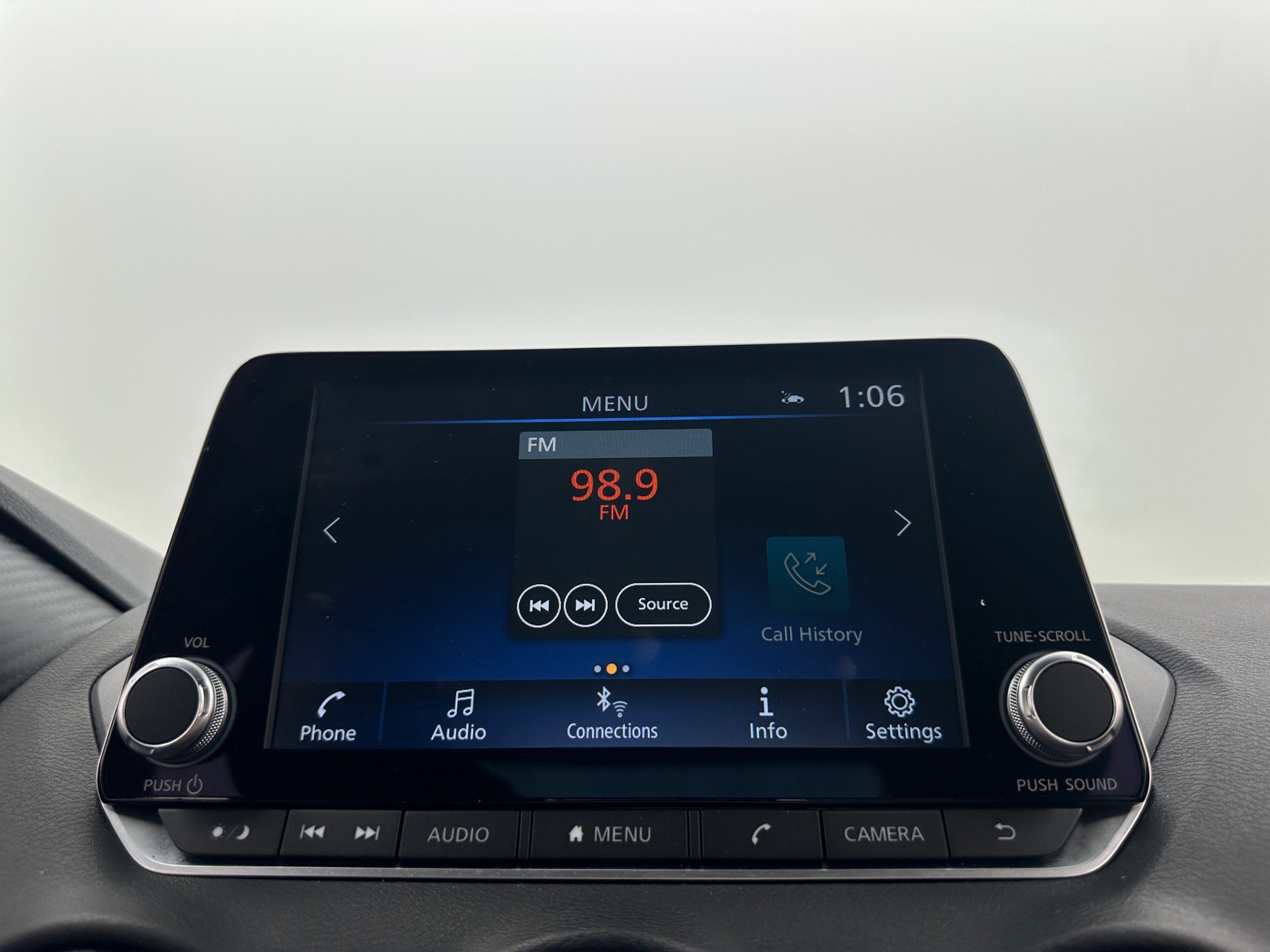 Thumbnail: 2025 Nissan Sentra - 4