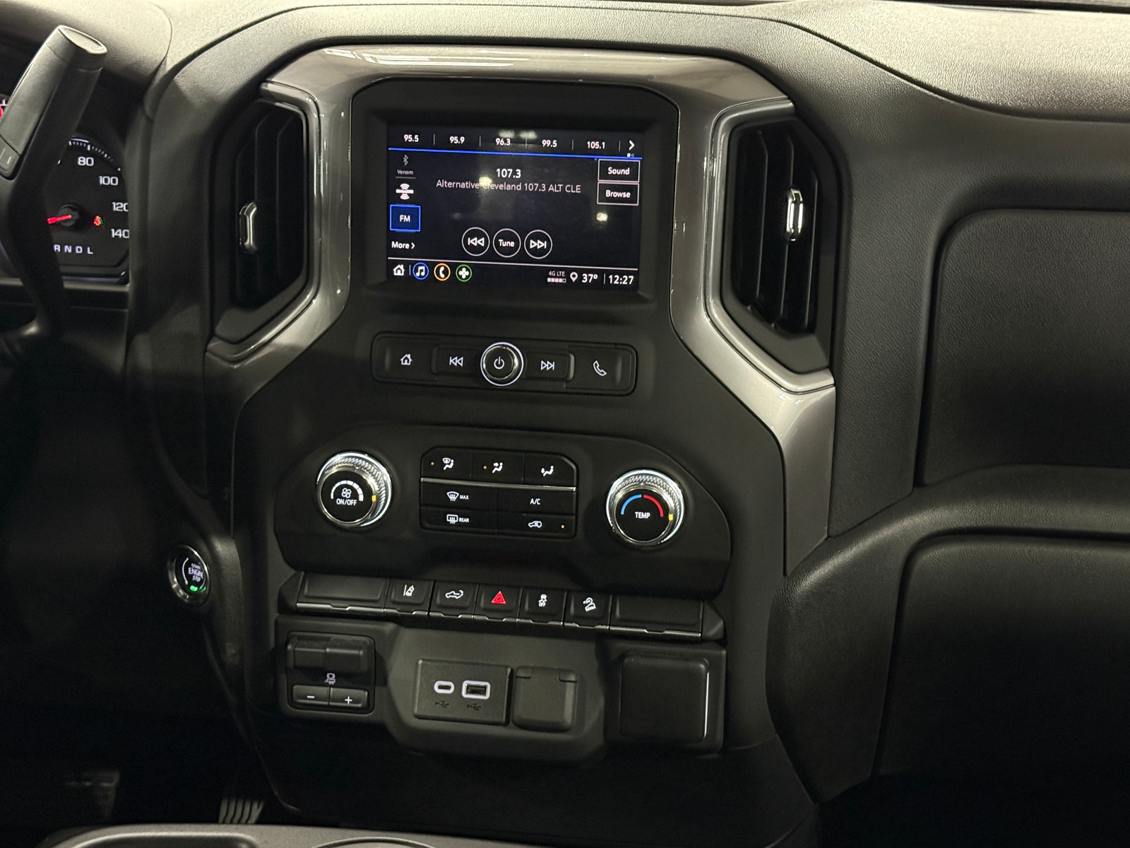 Thumbnail: 2024 GMC Sierra 2500 - 4