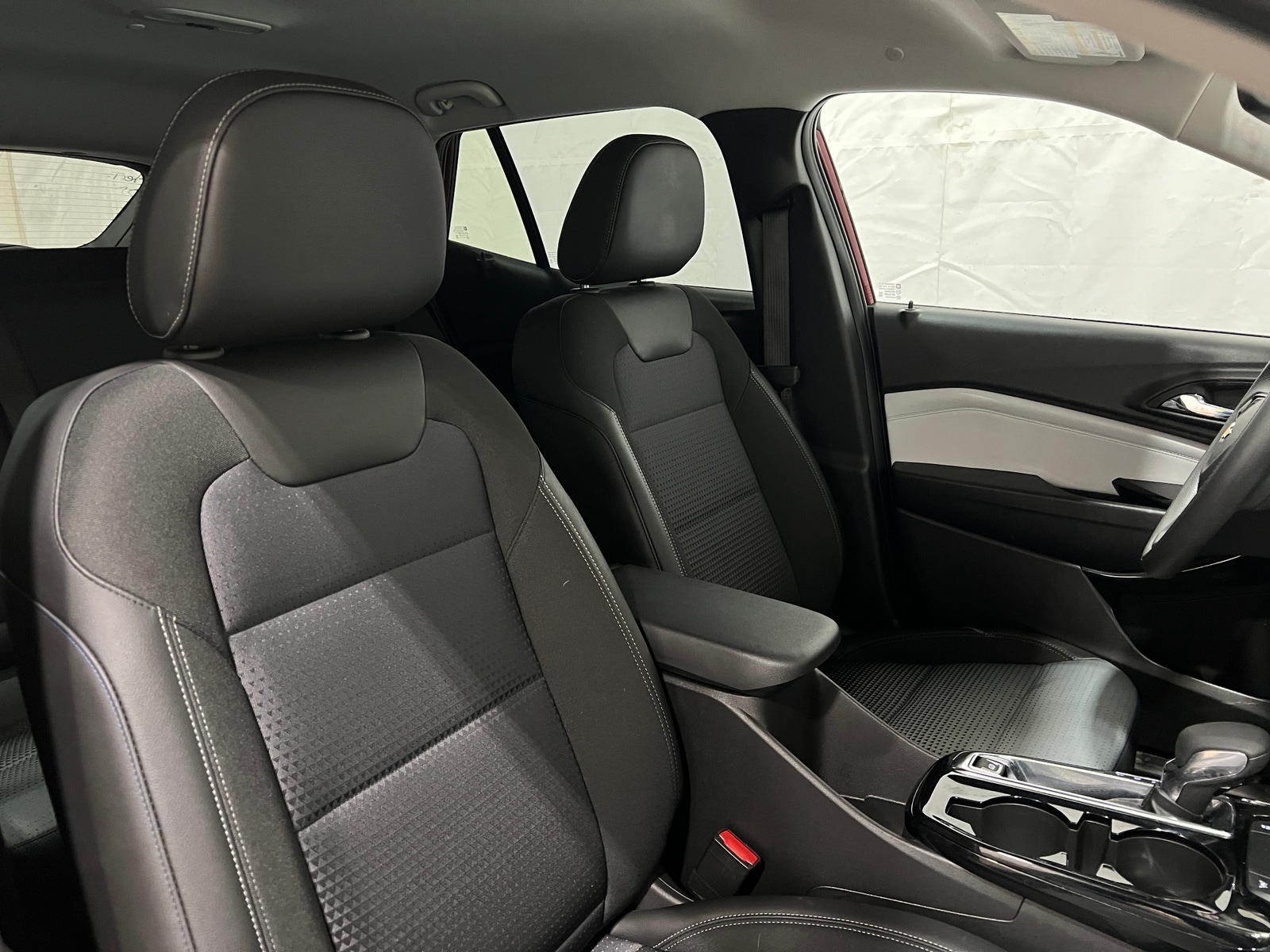 Thumbnail: 2025 Chevrolet Trax - 2