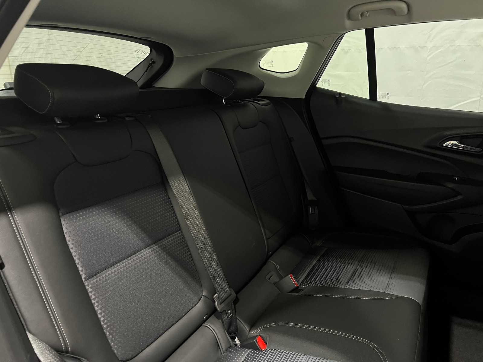 Thumbnail: 2025 Chevrolet Trax - 6