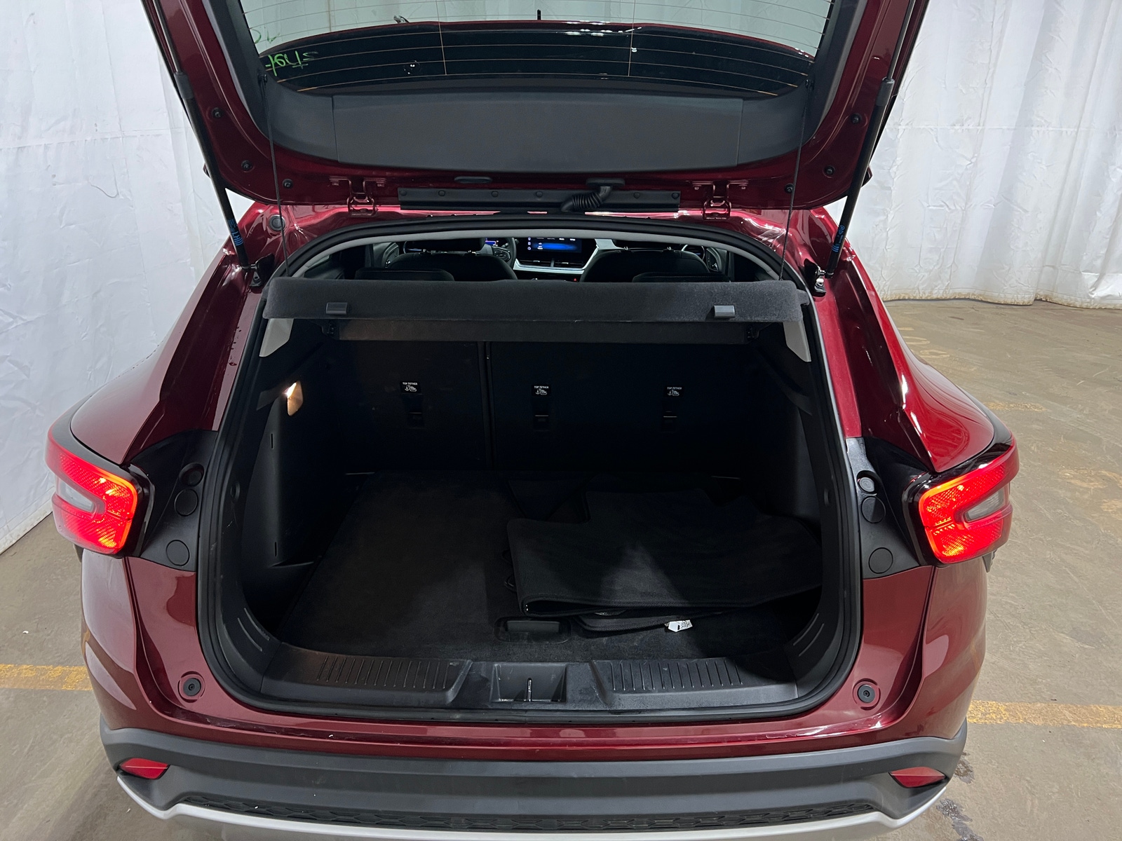 Thumbnail: 2025 Chevrolet Trax - 7