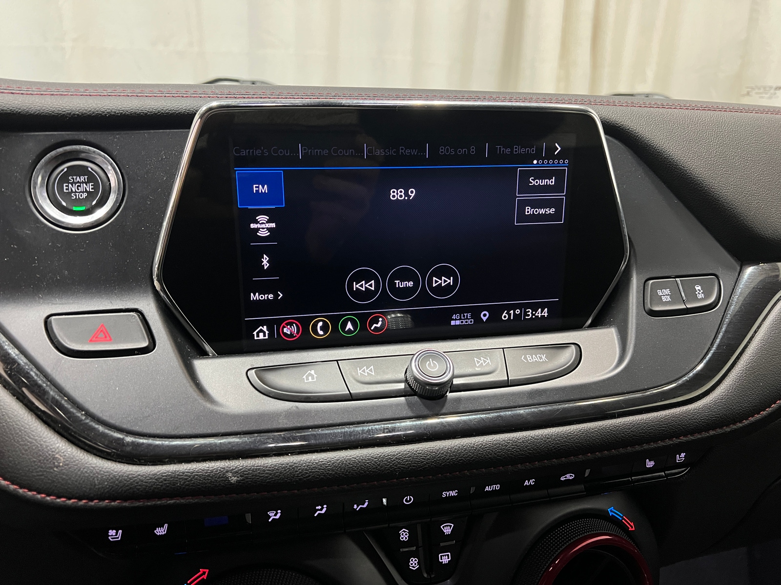 Thumbnail: 2019 Chevrolet Blazer - 3